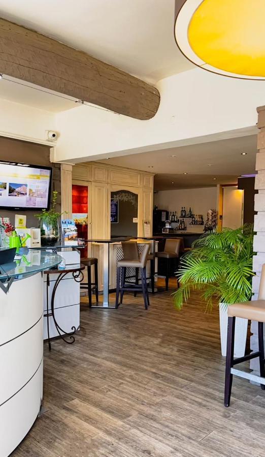 Hotel L'etape- Bel Air - Gardanne- Plan De Campagne 3*