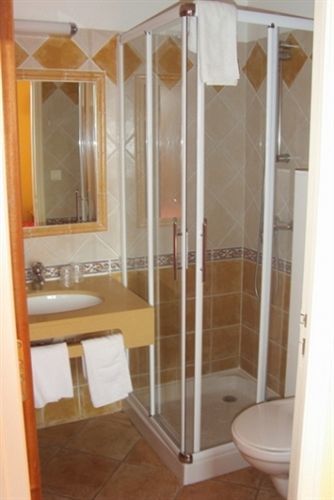 Hotel L'etape- Bel Air - Gardanne- Plan De Campagne